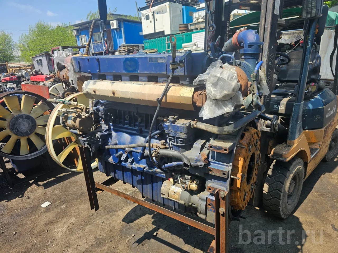Фото: Контрактный двигатель WEICHAI WP7.300E50