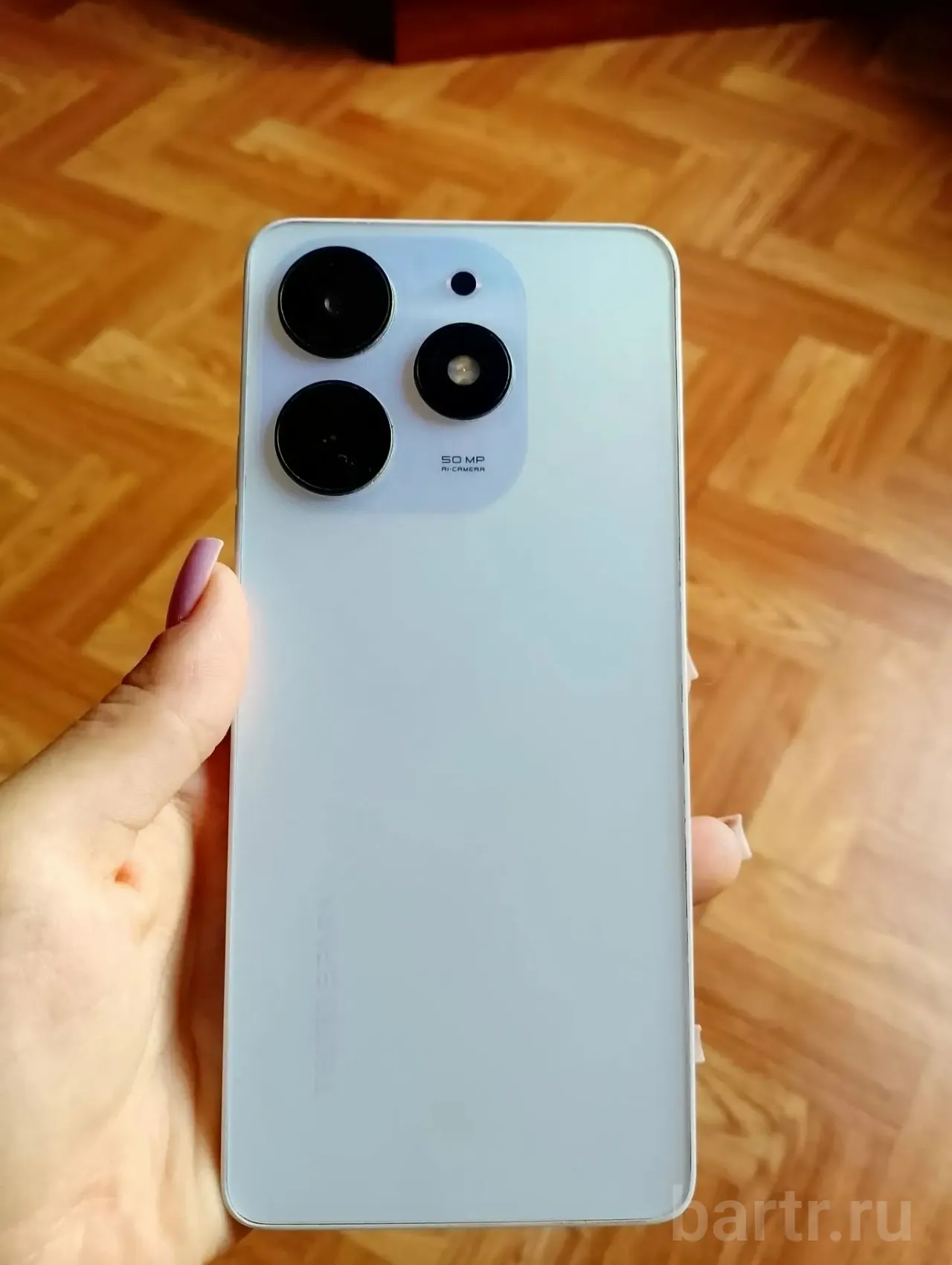 Фото: 📱 Продаю б/у Tecno Spark 10 Pro.